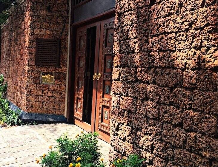 Отель Artisan Villa Colombo