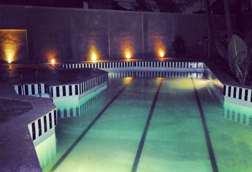 Отель Artisan Villa Colombo