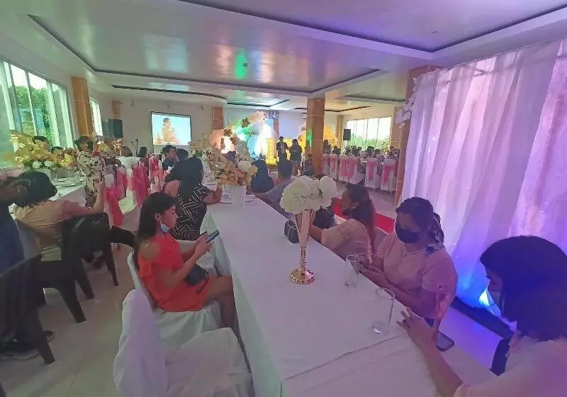 Hotelli Cherry S Courtyard