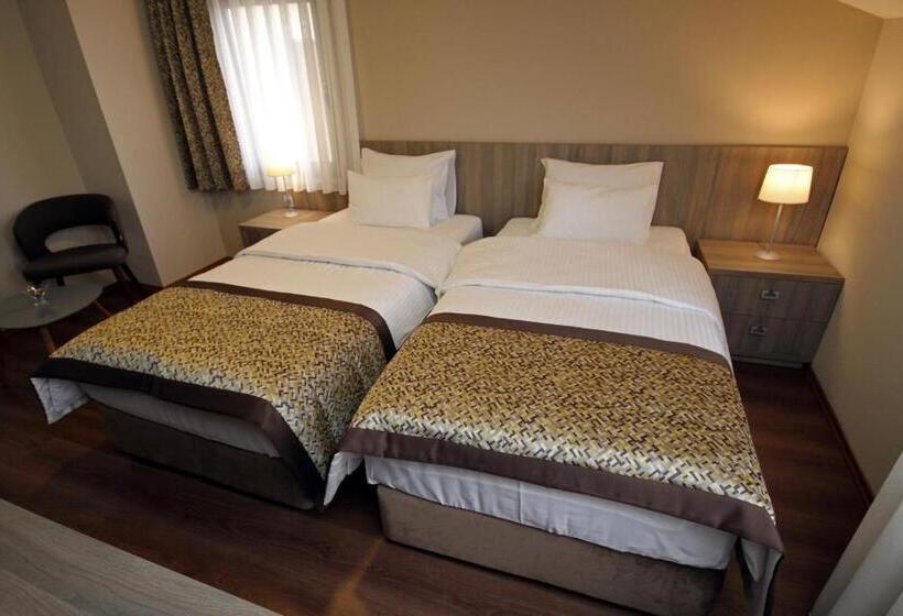 هتل Ciflik Winery