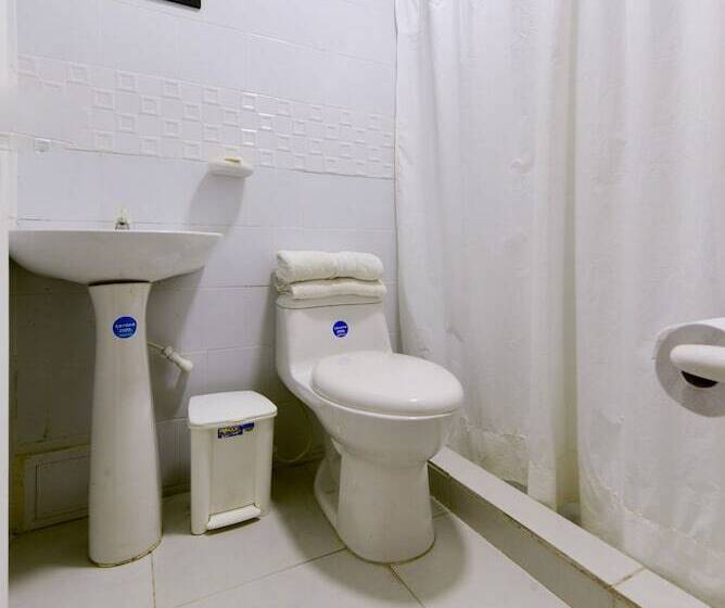 בית מלון כפרי Continental Sai