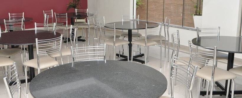 Отель Girardelli