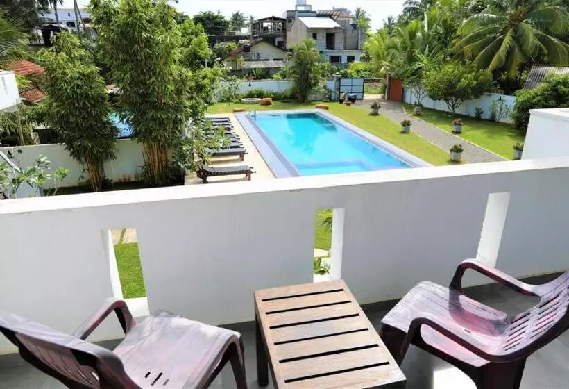 Lomakeskus Villa Kaya Guest House