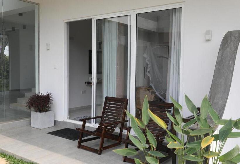 リゾートホテル Villa Kaya Guest House