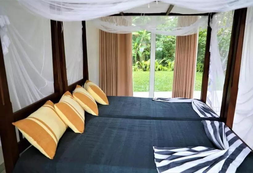 Lomakeskus Villa Kaya Guest House