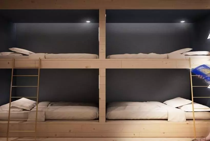 B59 Hostel