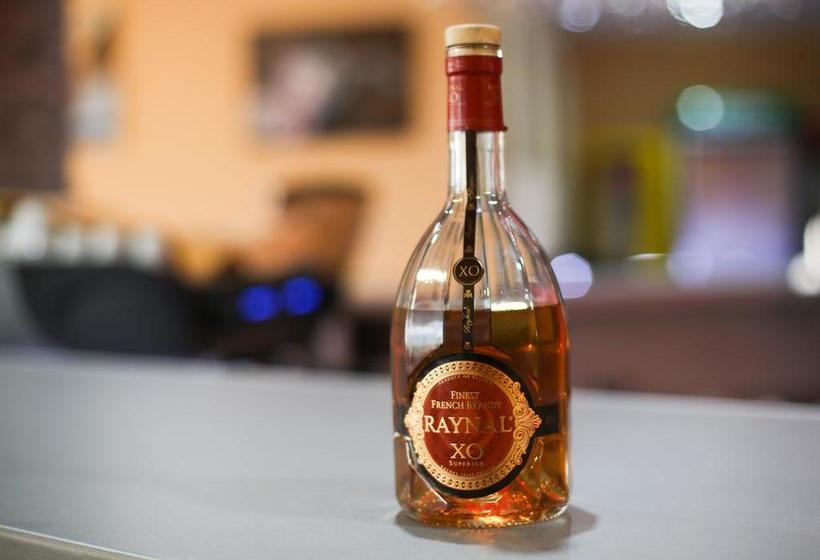 تختخواب و صبحانه Wellness&spa Hotel Astorya