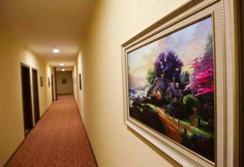 تختخواب و صبحانه Wellness&spa Hotel Astorya