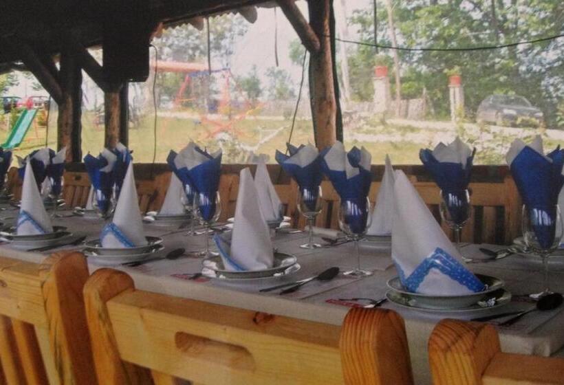 تختخواب و صبحانه Panorama Lomnica