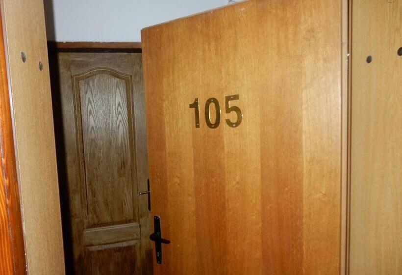 تختخواب و صبحانه Panorama Lomnica