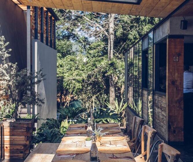 Casa Chichipicas Hotel Boutique