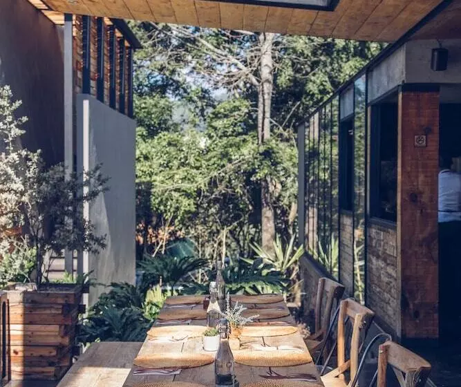 Casa Chichipicas Hotel Boutique