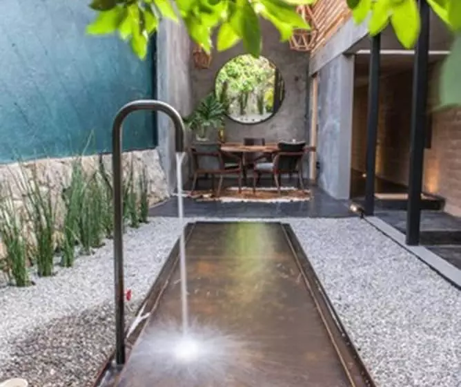Casa Chichipicas Hotel Boutique