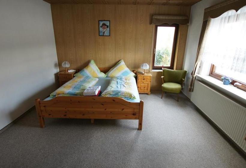 בית מלון כפרי Dorfkrug Büsum   Günstige Altbauzimmer Am Oland