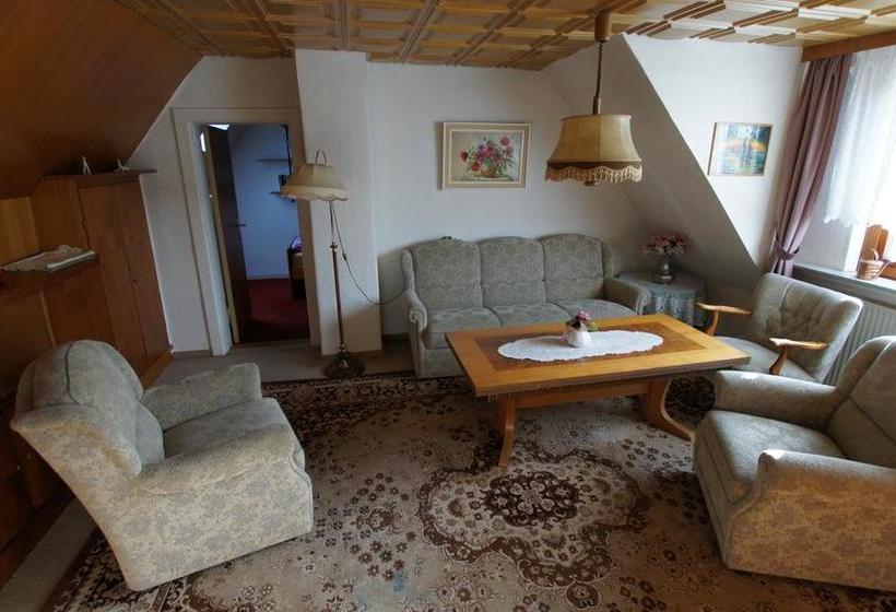 בית מלון כפרי Dorfkrug Büsum   Günstige Altbauzimmer Am Oland