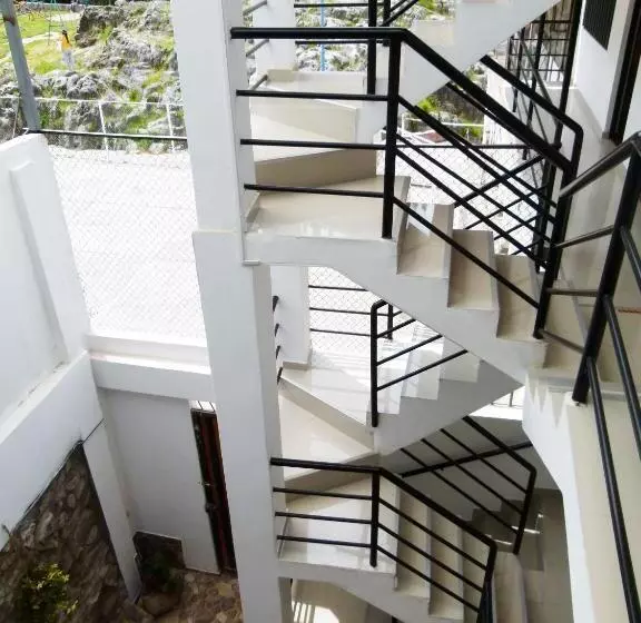 هتل Mayu Boutique