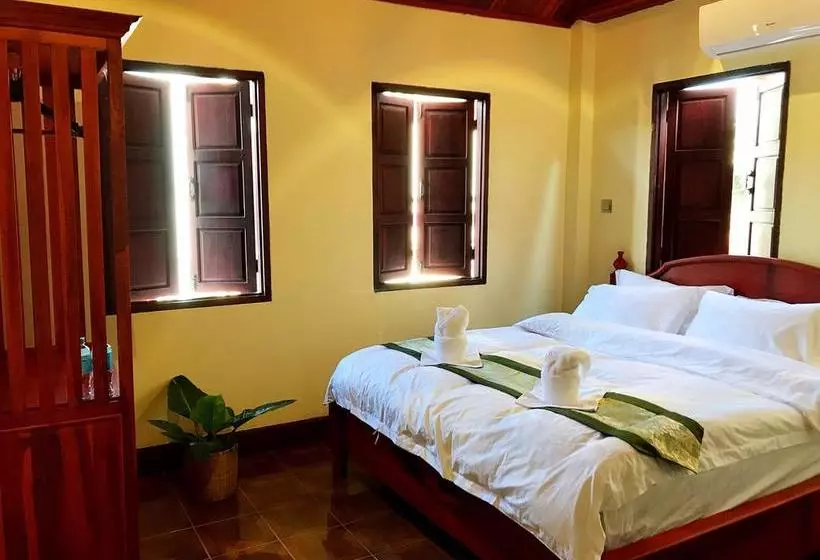 هتل Silichith Guest House