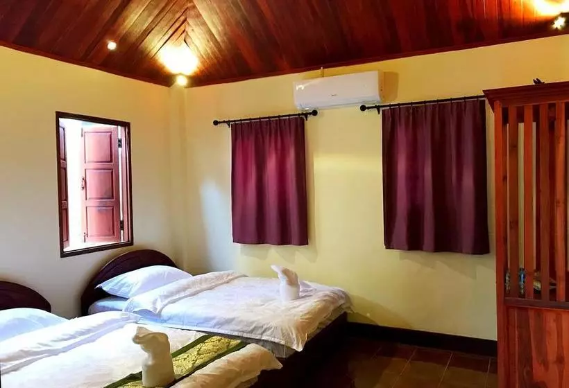 هتل Silichith Guest House