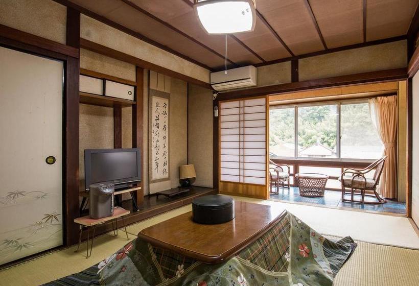 Izumiya Ryokan