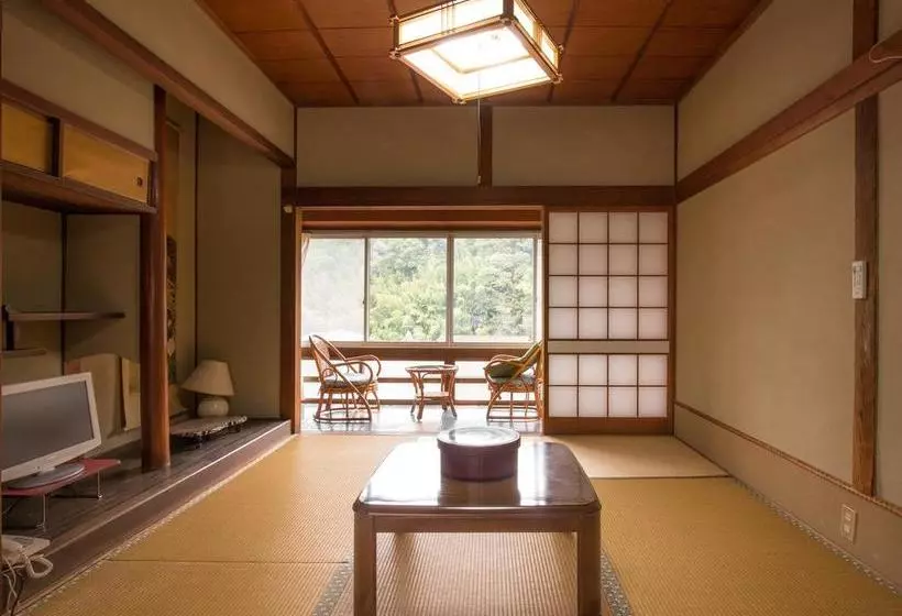 Izumiya Ryokan