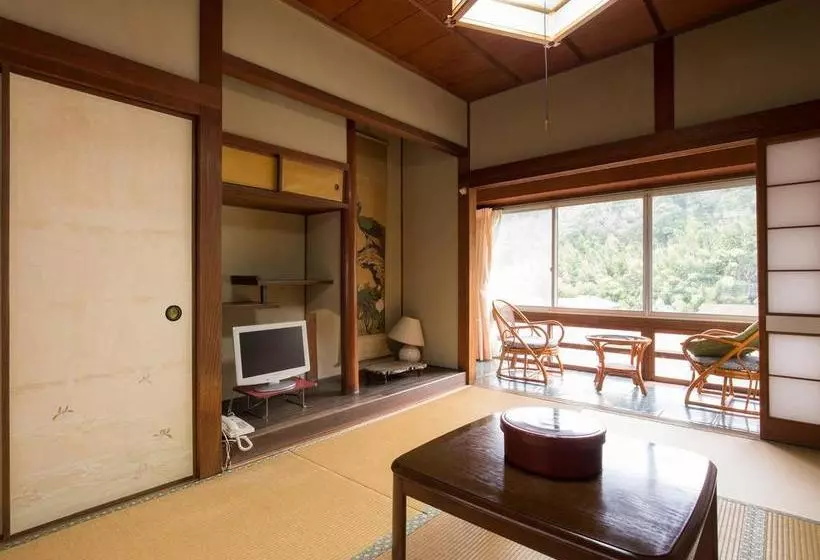 Izumiya Ryokan