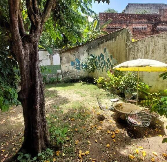 تختخواب و صبحانه Charme Do Poço