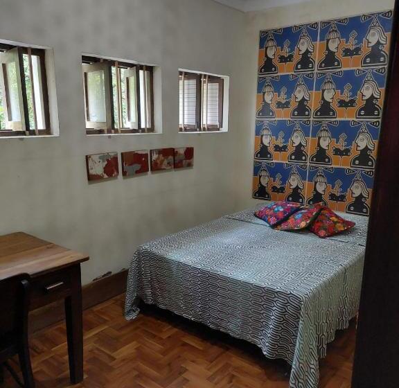 تختخواب و صبحانه Charme Do Poço