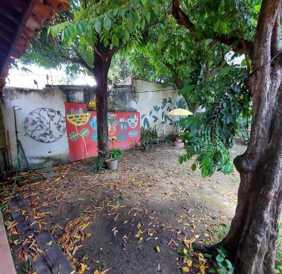 تختخواب و صبحانه Charme Do Poço