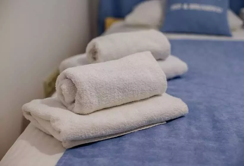 تختخواب و صبحانه Discovery