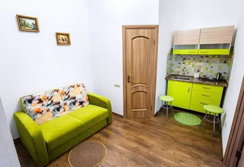 تختخواب و صبحانه Discovery