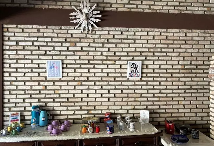 Aamiaismajoitus (B&B) Zizi Home