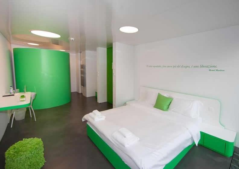 Chromotel Self Check In