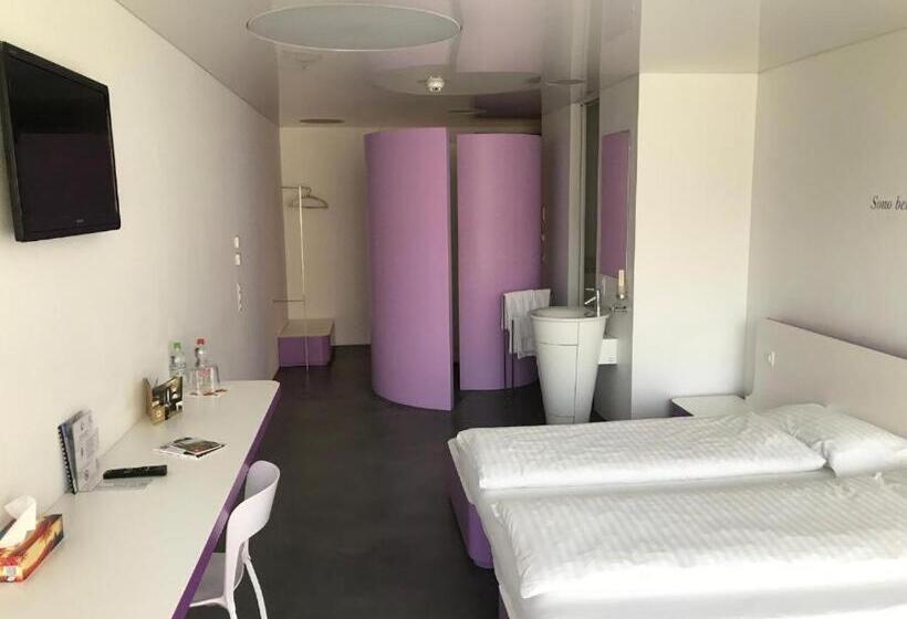 Chromotel Self Check In