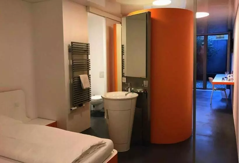 Chromotel Self Check In