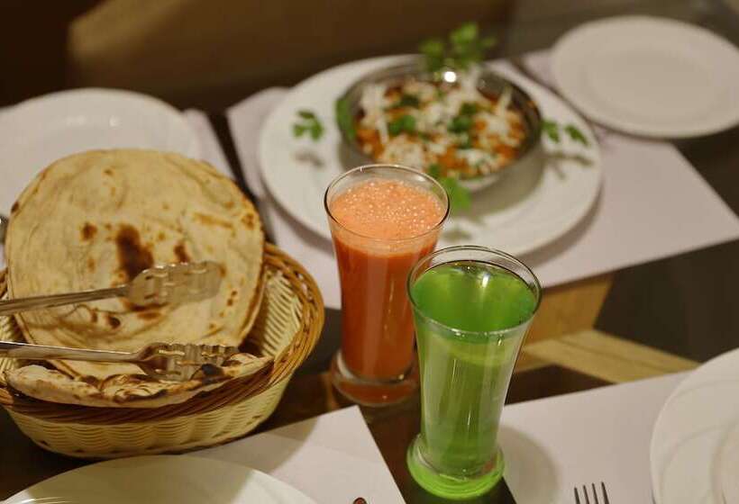 Отель 440 A Serene Stay