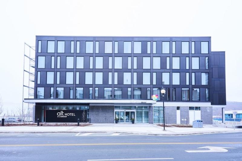 Alt Hotel St. John S