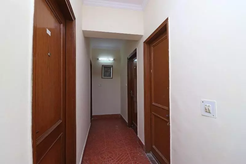 هتل Townhouse Dsr Classic