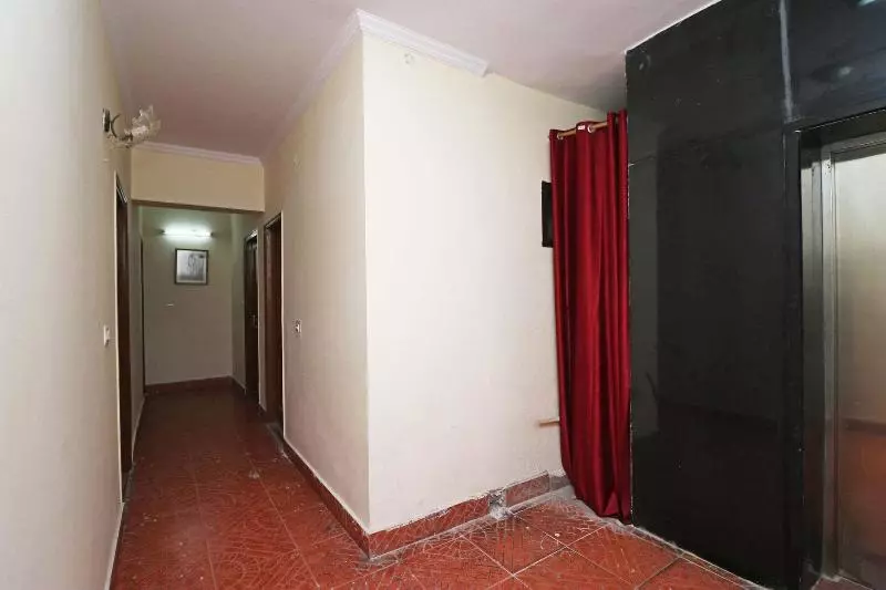 هتل Townhouse Dsr Classic