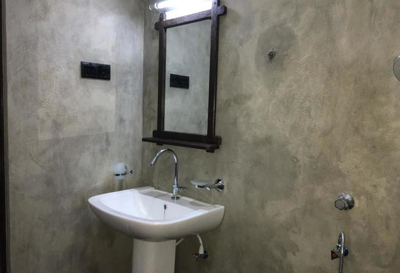 Hotel Peacock Riverside