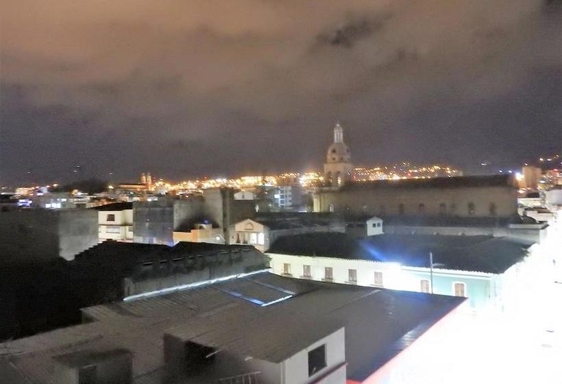 ホテル Villa Isabel