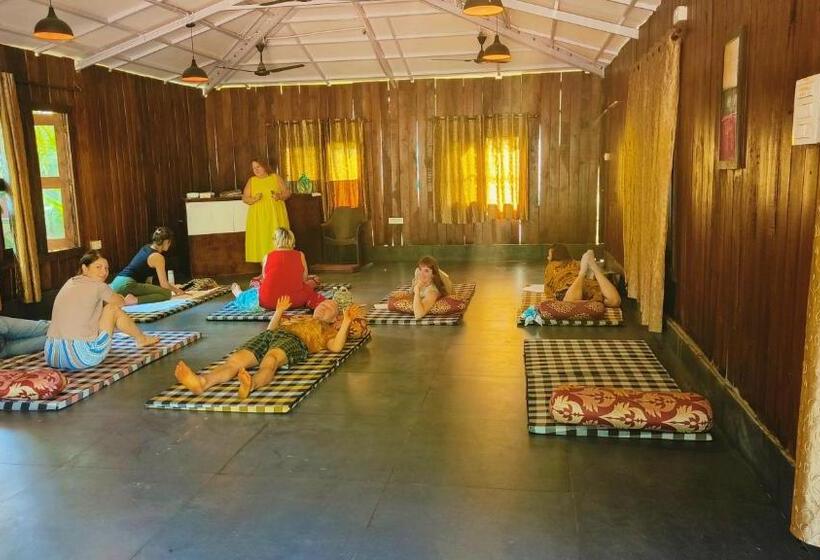 منتجع Tattvam On The Beach Retreat And Spa