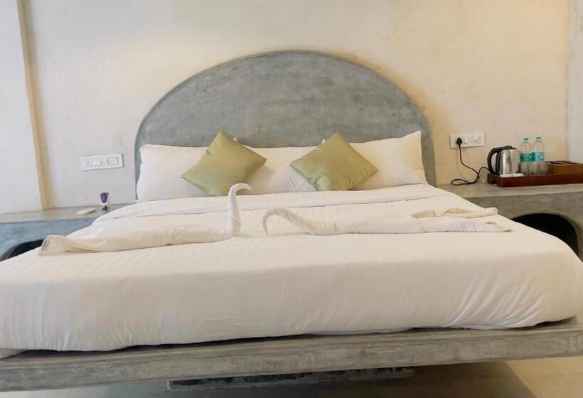 منتجع Tattvam On The Beach Retreat And Spa