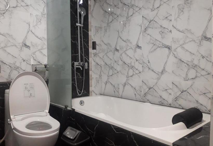 בית מלון כפרי Sevensix  Balikpapan