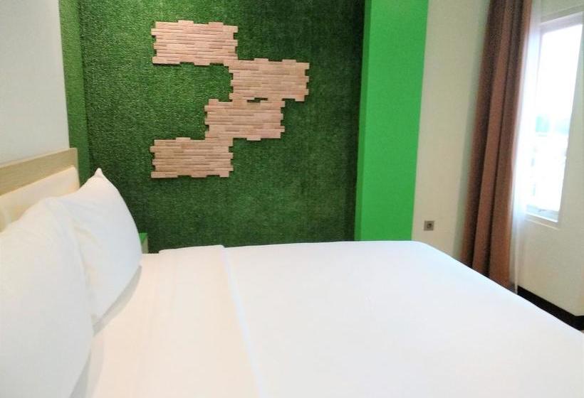 בית מלון כפרי Sevensix  Balikpapan