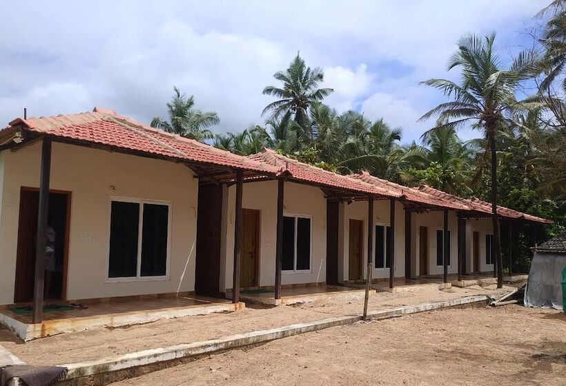 Trippr Gokarna Beach Hostel