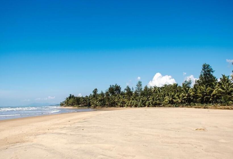 Trippr Gokarna Beach Hostel