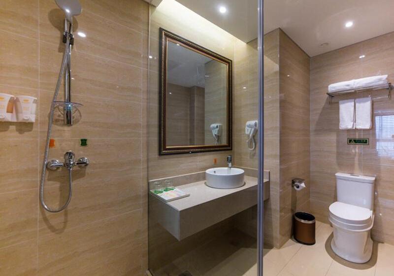 Vienna Hotel Songjiang Wanda Guangfulin Road