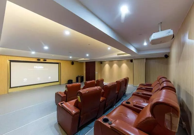 Vienna Hotel Songjiang Wanda Guangfulin Road