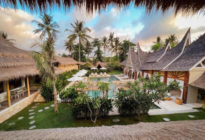 Rascals Hotel Adults Only