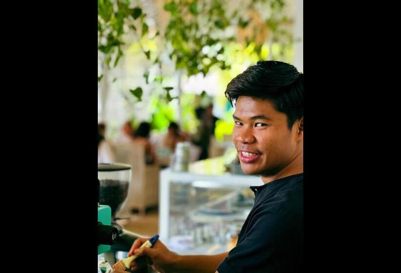 Rascals Hotel Adults Only